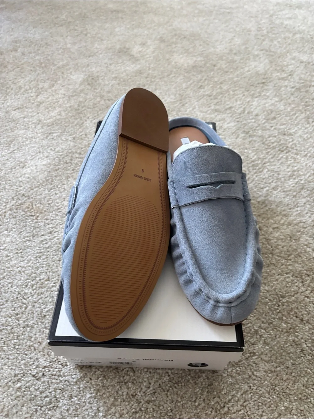 Steve Madden suede upper